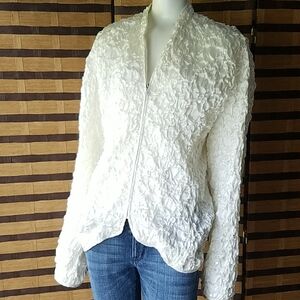 Bay Studio Creme zip up jacket